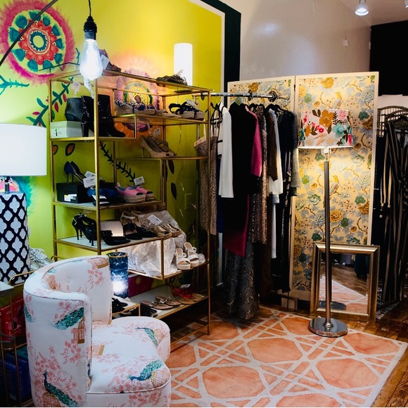 Meet your Posher, Nouveau Designer Consignment! - Picture 8 of 16